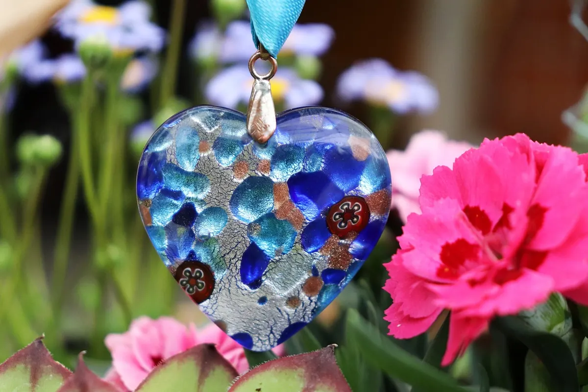 Crystal Jewellery for Beginners: How to Choose, Cleanse and Wear Your Stones